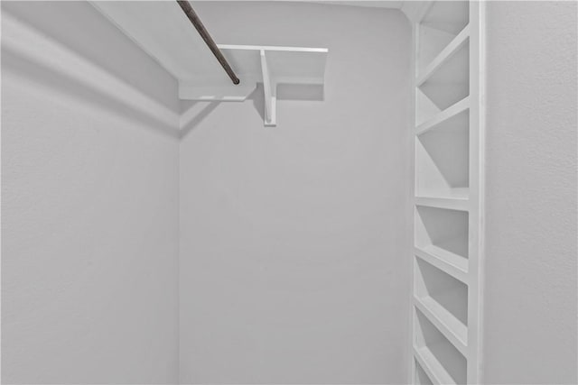 6417 Coral Gables Dr, Corpus Christi, TX 78413 - view of walk in closet