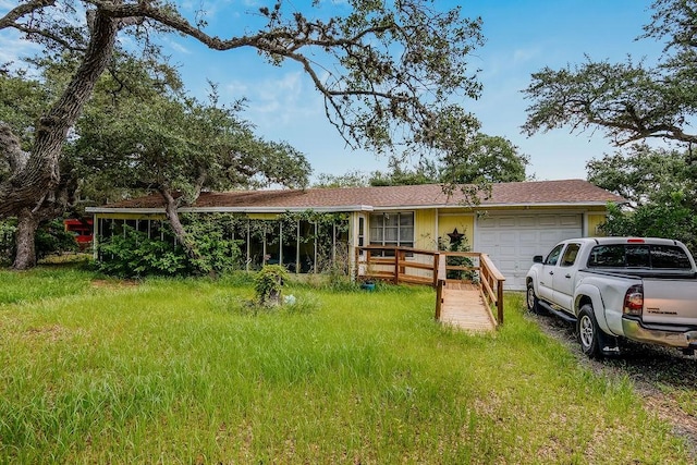 540 Jacoby Ln, Aransas Pass, TX 78336 - single story home featuring a garage