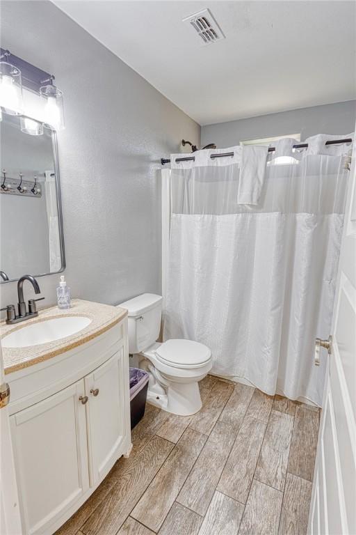 4601 Gulfbreeze Blvd Unit 1, 2, 3, 4, 5, Corpus Christi, TX 78402 - bathroom with vanity and toilet