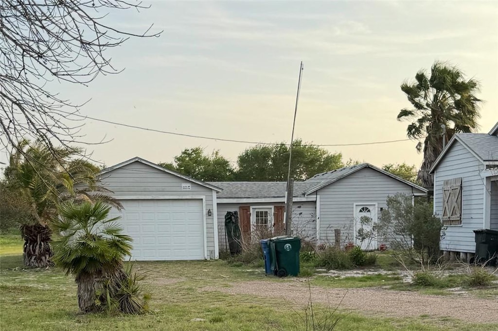 349 Yorktown Blvd, Corpus Christi, TX 78418 - photo 2