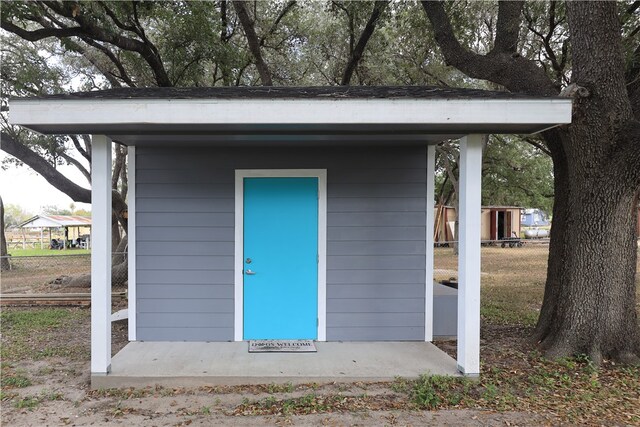 view of outbuilding