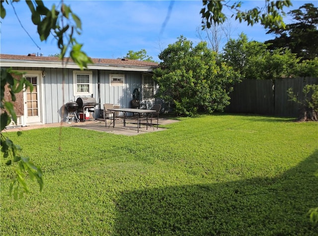 4625 Mildred Dr, Corpus Christi, TX 78411 - view of yard featuring a patio area and fence