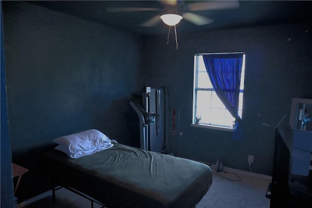 4625 Mildred Dr, Corpus Christi, TX 78411 - carpeted bedroom featuring a ceiling fan