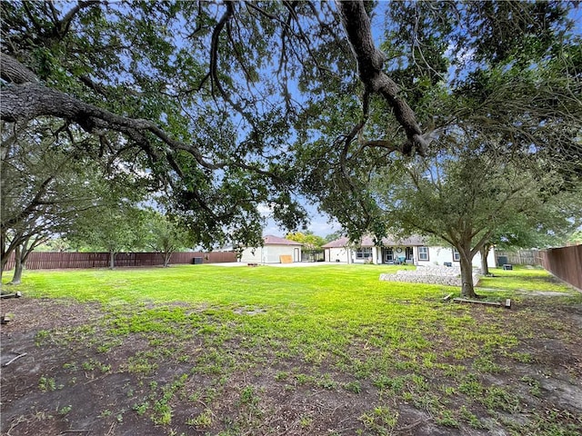 13910 Riverway Dr, Corpus Christi, TX 78410 - view of fenced backyard