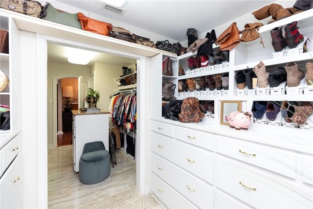 11157 Jackson Ter, Corpus Christi, TX 78410 - spacious closet featuring arched walkways