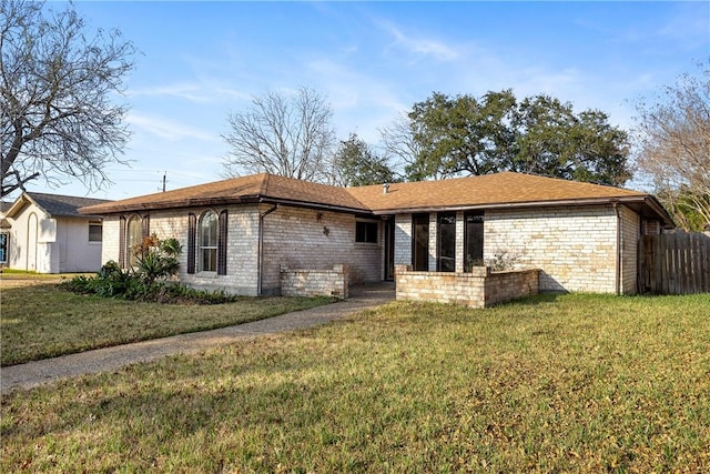 view of front of house with a front yard