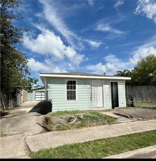 2838 Greenwood Dr, Corpus Christi, TX 78405 - photo 1