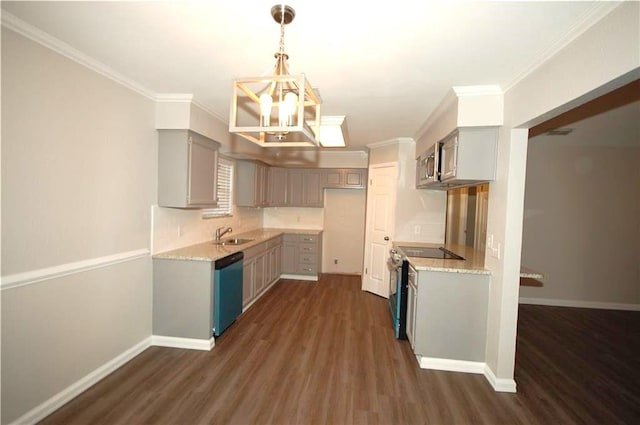 kitchen featuring gray cabinets, ornamental molding, dark hardwood / wood-style floors, and appliances with stainless steel finishes