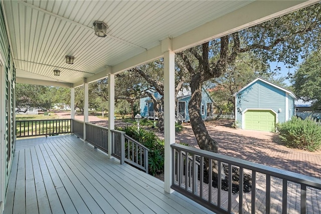10 Old Cottage Beach Dr, Rockport, TX 78382 - porch with driveway and a garage