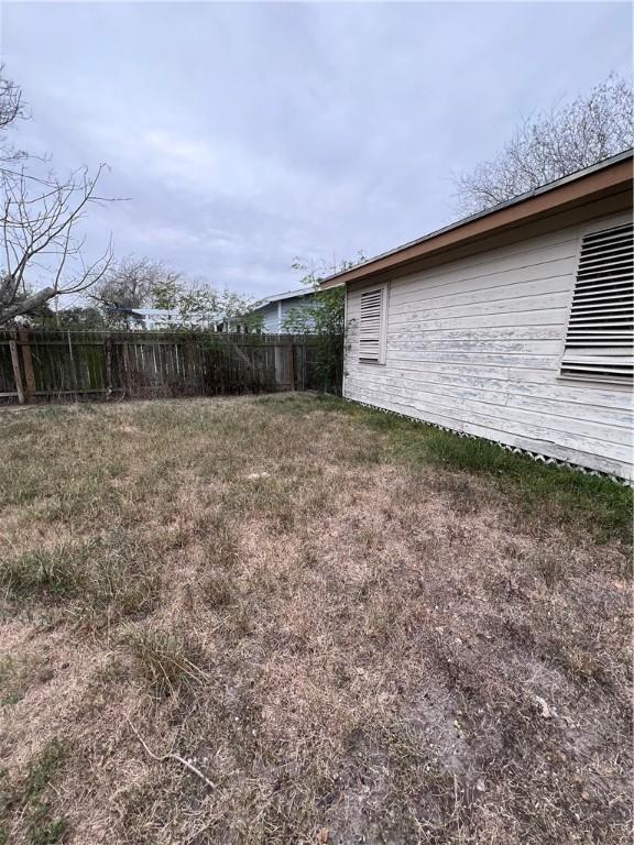 934 Rickey Dr, Corpus Christi, TX 78412 - photo 9