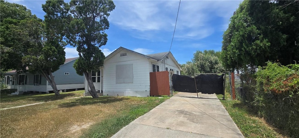1816 Elizabeth St, Corpus Christi, TX 78404 - photo 3