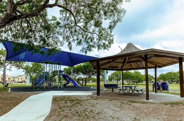2413 Cricket Hollow St, Corpus Christi, TX 78414 - view of property's community with a gazebo