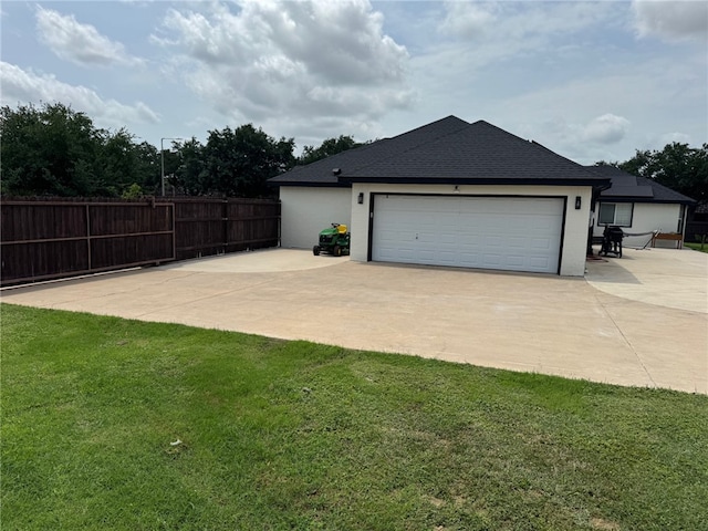 exterior space featuring driveway