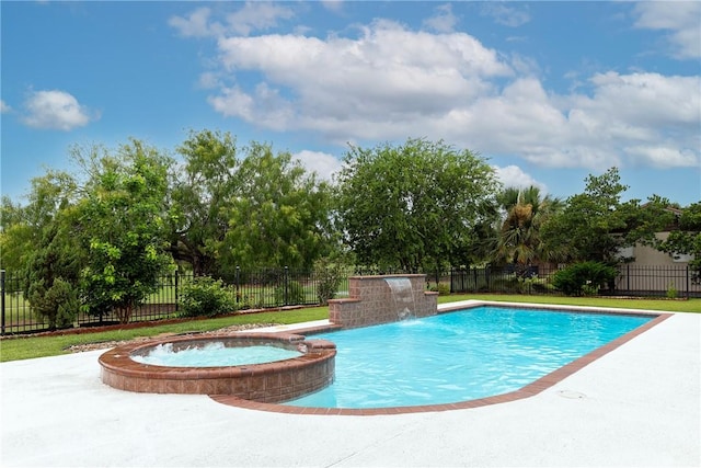 4 E Bar Le Doc Dr, Corpus Christi, TX 78414 - view of pool featuring a pool with connected hot tub, a fenced backyard, and a patio area