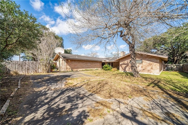 exterior space with a yard