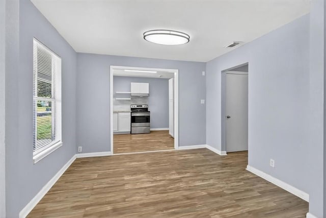 741 Lansdown Dr, Corpus Christi, TX 78412 - unfurnished room with light wood-type flooring and baseboards
