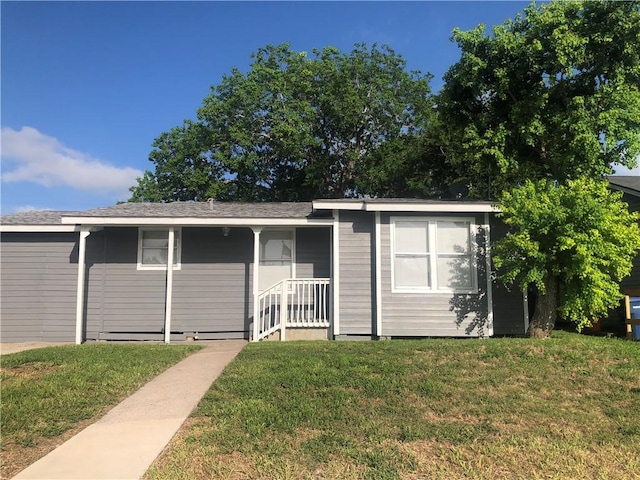 741 Lansdown Dr, Corpus Christi, TX 78412 - single story home featuring a front yard