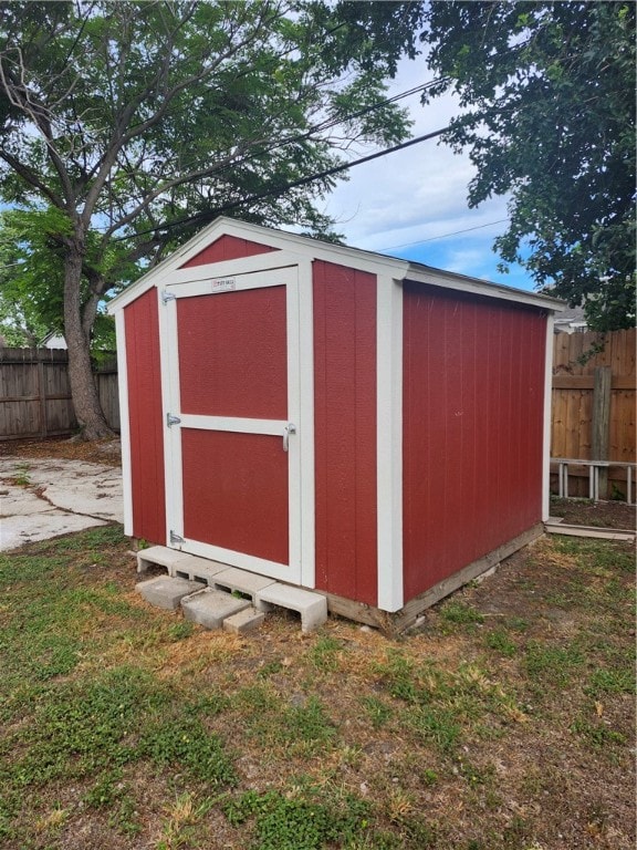 view of outdoor structure