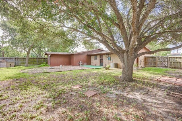 5802 Riley Dr, Corpus Christi, TX 78412 - view of yard with a patio