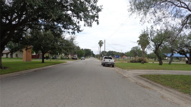 810 S 10th St, Kingsville, TX 78363 - view of asphalt road with curbs