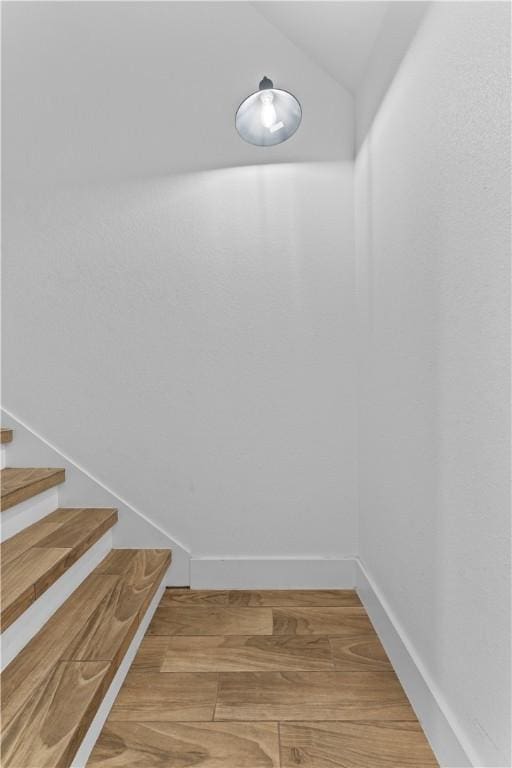 4209 Walnut Hills Dr, Corpus Christi, TX 78413 - detailed view of baseboards