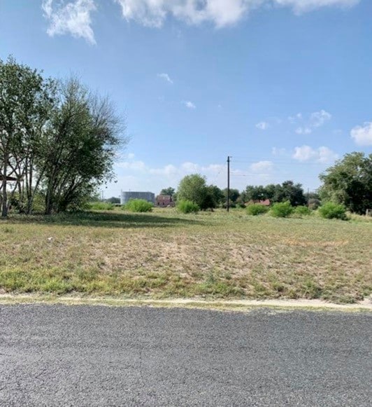 0 W Carter St, Beeville, TX 78102