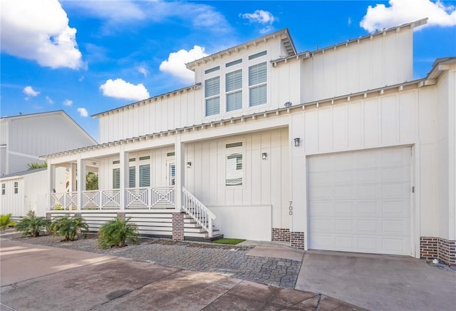 view of front of house with a garage