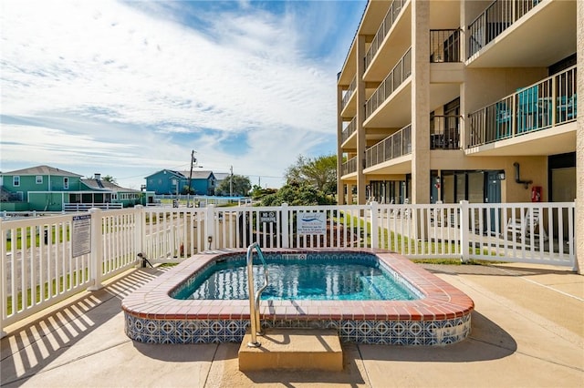 view of swimming pool