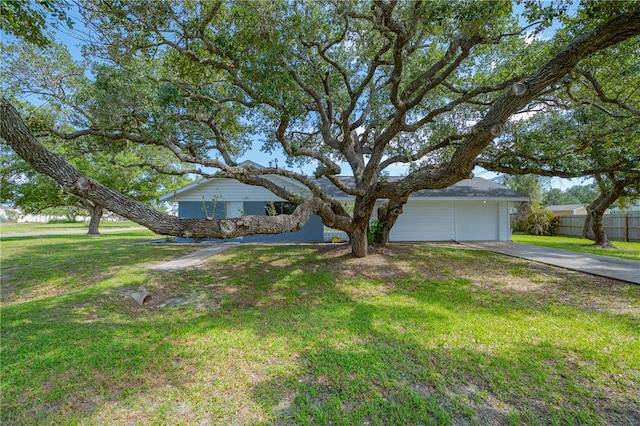 ranch-style house with a front lawn