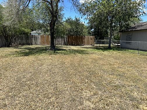 1118 E Huisache Ave, Kingsville, TX 78363 - photo 4