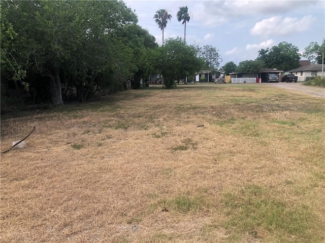 618 W W Ave E, Robstown, TX 78380