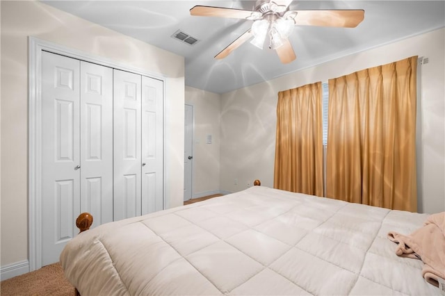 15849 El Soccorro, Corpus Christi, TX 78418 - bedroom with baseboards, a ceiling fan, a closet, and visible vents