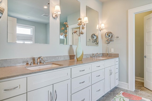 bathroom with vanity