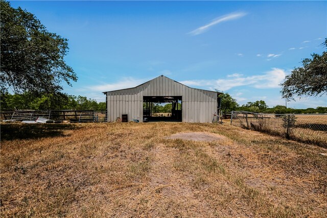 5367 Paloma Trl, Robstown, TX 78380 - view of pole building