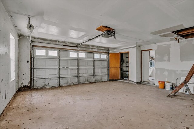 5367 Paloma Trl, Robstown, TX 78380 - garage with a garage door opener