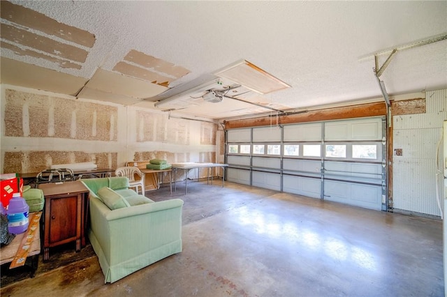 1601 Spicewood Dr, Corpus Christi, TX 78412 - garage featuring a garage door opener