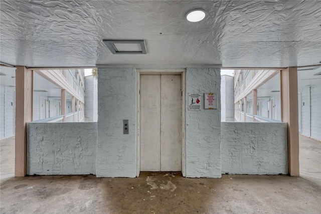 3938 Surfside Blvd Unit 3114, Corpus Christi, TX 78402 - property entrance with elevator