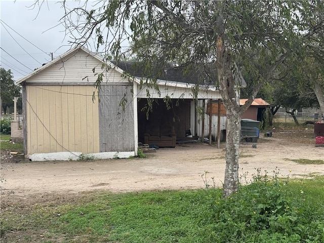 view of outdoor structure