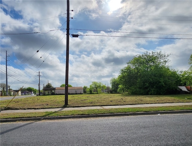 Listing photo 2 for 4702 Barrera Dr, Corpus Christi TX 78416