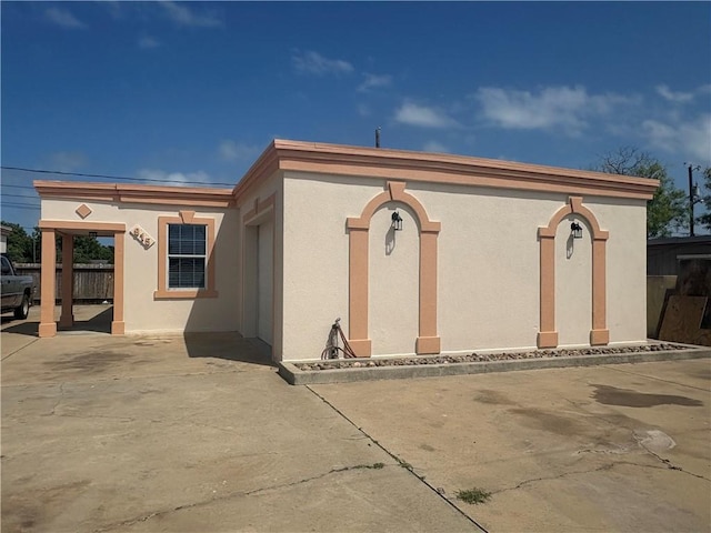 915 Flour Bluff Dr, Corpus Christi, TX 78418 - view of front facade with stucco siding