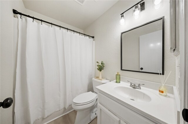 7926 Falcon Dr, Corpus Christi, TX 78414 - full bath with vanity and wood finished floors