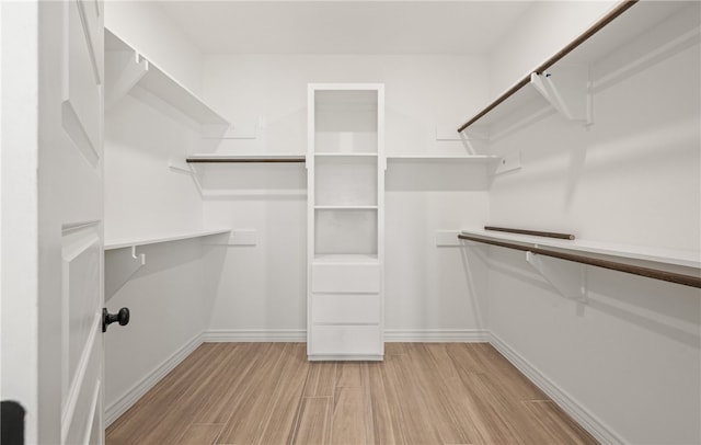 6202 Olivia St, Corpus Christi, TX 78415 - walk in closet featuring light wood-style flooring