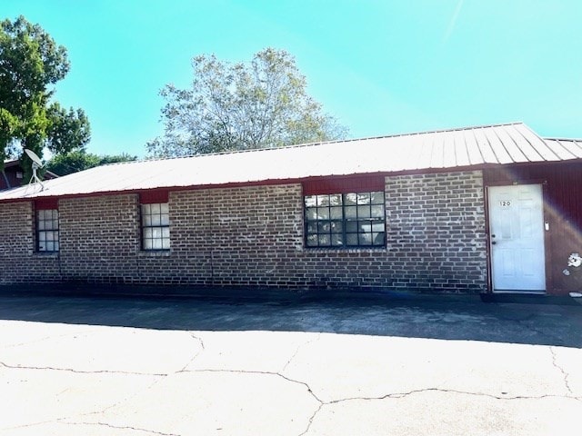 4722 Business 181 N, Beeville, TX 78102 - view of property exterior