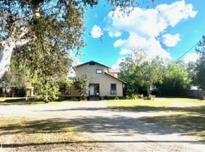 4722 Business 181 N, Beeville, TX 78102 - view of home's exterior