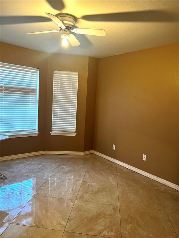 186 Arizpe St, Alice, TX 78332 - photo 28