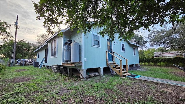 10200 Shane Dr, Corpus Christi, TX 78410 - back of house with entry steps
