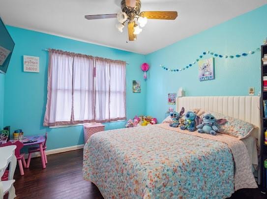 1058 Vaky St, Corpus Christi, TX 78404 - bedroom with wood finished floors and ceiling fan