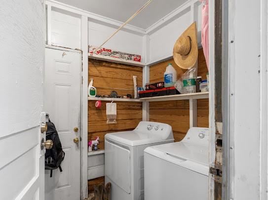 1058 Vaky St, Corpus Christi, TX 78404 - laundry room with separate washer and dryer