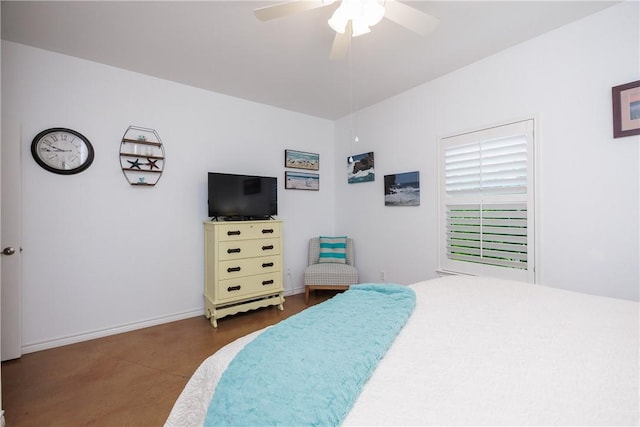 bedroom featuring ceiling fan