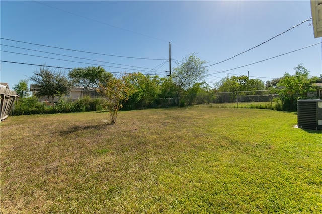 view of yard featuring cooling unit